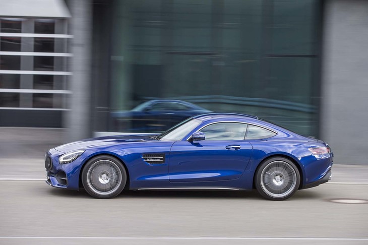 メルセデスAMG GT