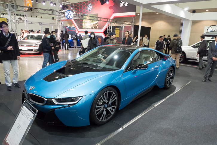 i8