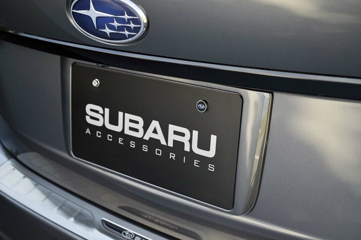 スバル・レヴォーグ レイバック用品装着車（ナンバープレートベース）