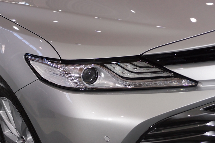 カムリG（ヘッドランプ）