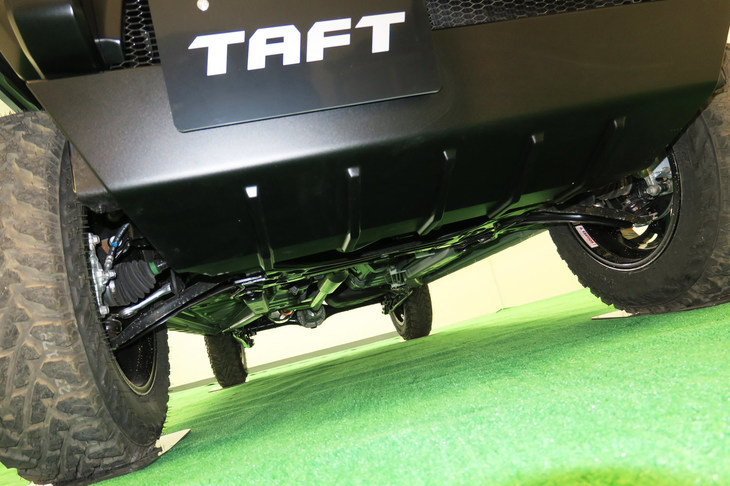 ダイハツ・タフト クロスフィールドVer.（フロントの足まわり）