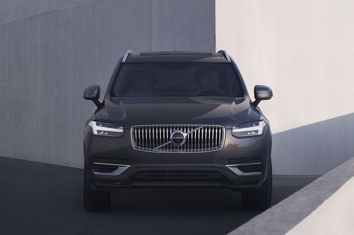 ボルボXC90 T8 Twin Engine AWDエクセレンス