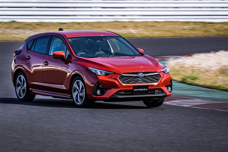 スバル・インプレッサ（クローズドコースでの走行シーン）