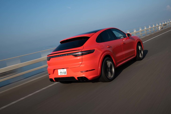 520km余りを走行した今回は満タン法で6.2km/リッターの燃費を記録。パフォーマンスを考えればそれなりか。