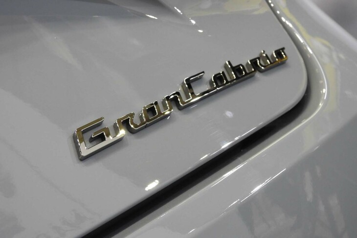 マセラティ・グランカブリオ