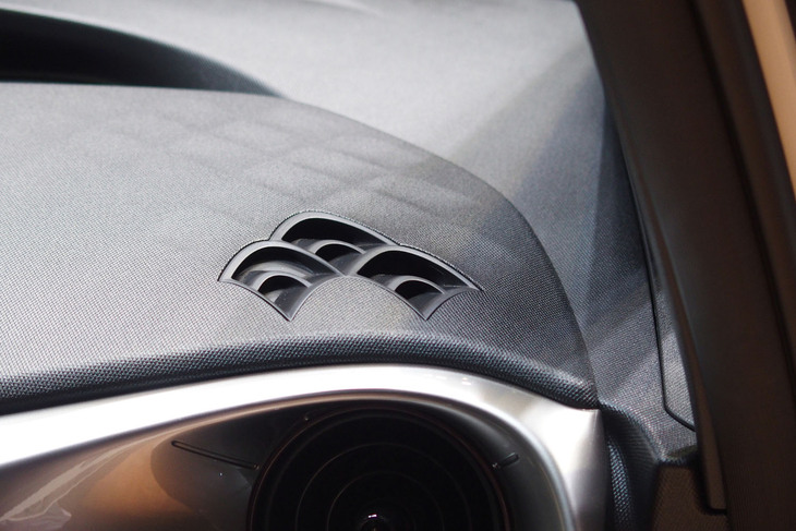 BYDドルフィン（デフロスター吹き出し口）