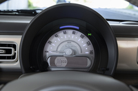 エンジンをオフにするとうさぎ（顔だけ）が現れ、スポットライトの演出付きで今回のドライブのエコスコアを発表してくれる。