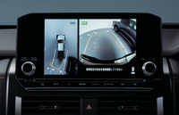 「トライトン」のディスプレイオーディオは9インチ。ボディーがとにかく大きいだけに360度モニターは必須装備だ。