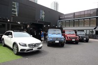 こちらは「E220d 4MATICオールテレイン」（写真手前）と、「Gクラス」が3台。