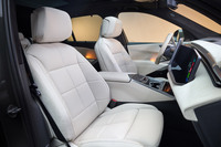 BMWが5代目となる新型「X5」を発表　初の電気自動車「iX5」もラインナップの画像