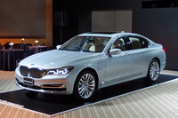 「BMW 7シリーズ」にPHVのエントリーモデルが登場の画像