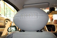 唯一無二、「ラグビーボール型ヘッドレスト」をもつ「プジョー207RWC」。