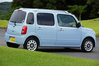 【スペック】プラスG：全長×全幅×全高＝3395×1475×1560mm／ホイールベース＝2490mm／車重＝810kg／駆動方式＝FF／0.66リッター直3DOHC12バルブ（58ps/7200rpm、6.6kgm/4000rpm）／価格＝130万円（テスト車＝135万2500円／アップグレードパック＝3万1500円／ユースフルドライビングパック＝2万1000円）
