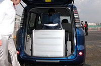 
	車椅子の乗車が完了、スロープをしまうとこうなる。
	 