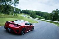 月に1度の特別なメールマガジン『月刊webCG通信』　頂上対決！ 「ホンダNSX」と「日産GT-R」の画像