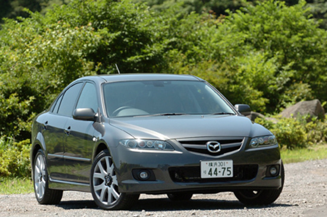 【スペック】全長×全幅×全高＝4670×1780×1445mm／ホイールベース＝2675mm／車重＝／駆動方式＝FF／2.3リッター直4DOHC 16バルブ（178ps/6500rpm、21.9kgm/4000rpm）／価格＝264万6000円（テスト車＝304万3950円）