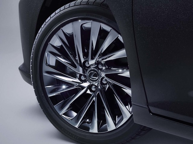 レクサスES」仕様変更 上質・洗練を追求した特別仕様車も設定