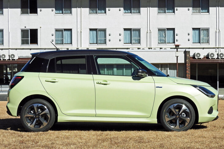 スズキ・スイフト ハイブリッドMZ（サイド）