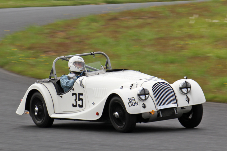 13台が出走したエバーグリーン・カップで6位に入った1969年「モーガン4/4」。