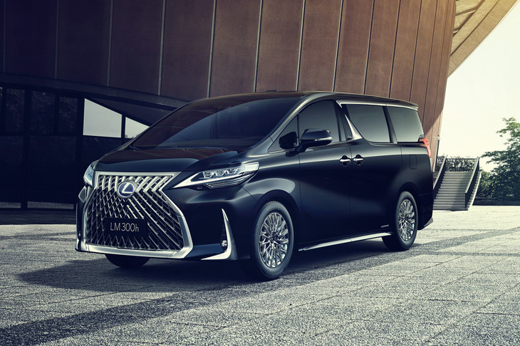 レクサスLM