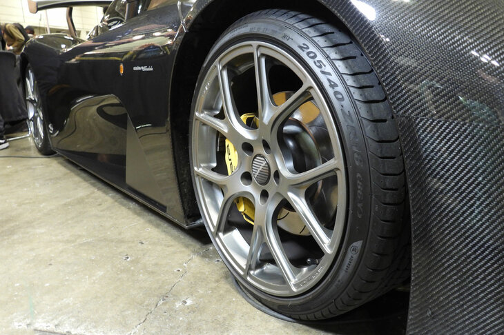 ダラーラ・ストラダーレ（ACTIVE GARAGE）