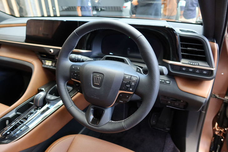 トヨタ・クラウン エステート（コックピット周辺部）