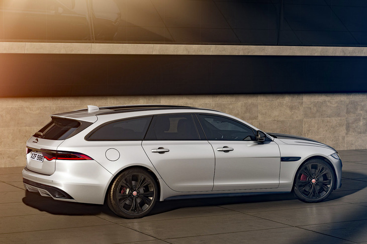 XFスポーツブレーク R-DYNAMICブラック