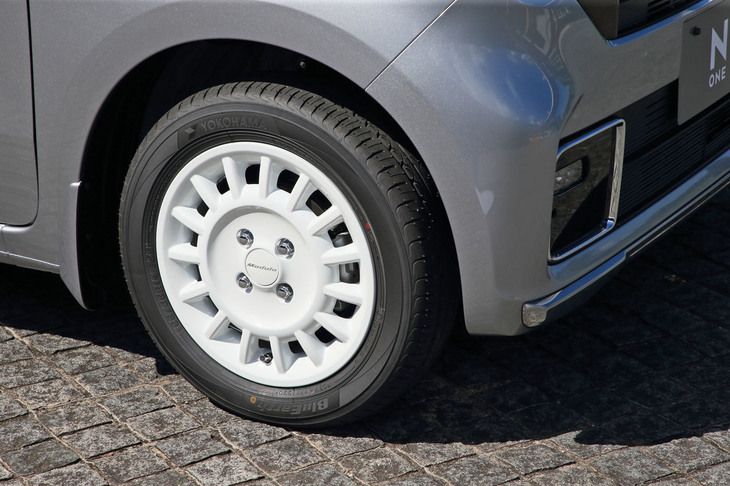 ホンダN-ONEオリジナル（ホンダアクセス用品装着車）（タイヤ＆ホイール）