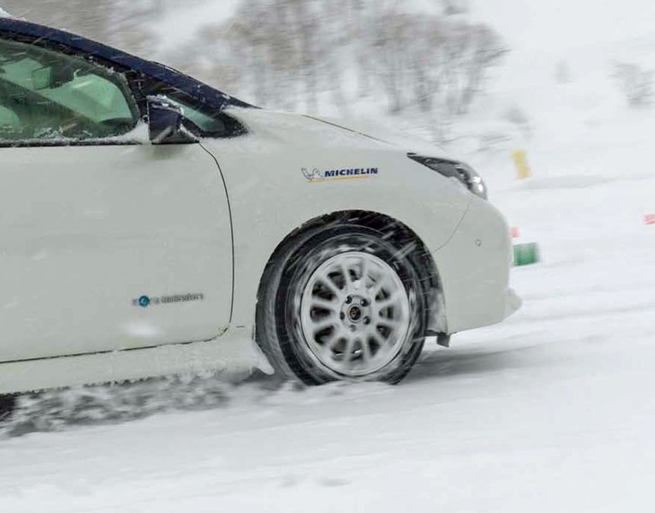 2015年にヨーロッパで発売した際のアンケートでは、ユーザーの96％が「性能に満足している」と答えたとのこと。日本市場では、「クロスクライメート」シリーズの性能に満足できなかったユーザーに対して、購入から60日以内であれば全額返金する保証プログラムが実施されている。