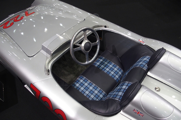 メルセデス・ベンツ300SLR 1/3スケールエンジン付きモデル