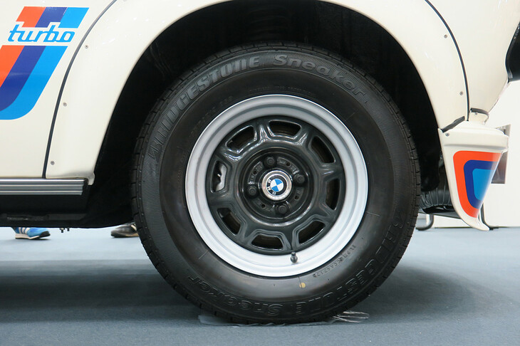 BMW 2002ターボ（1974年）