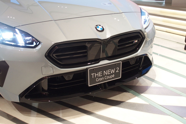 M235i xDriveグランクーペ（フロントグリル）