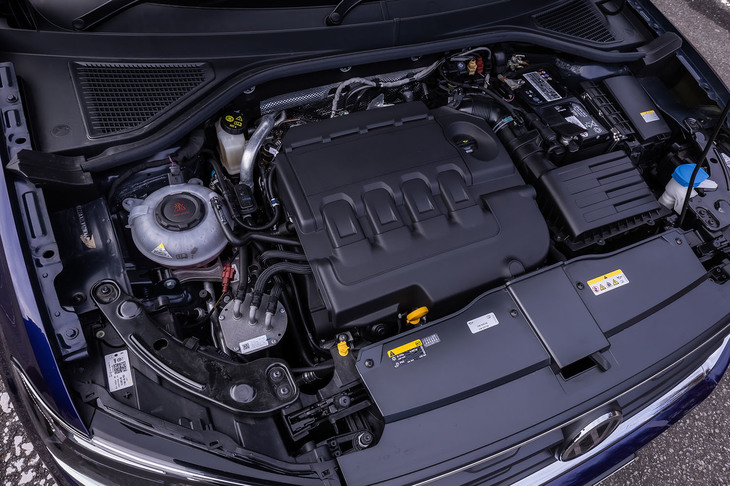 1750rpmの低回転から最大トルクの340N・mを発生させる2リッター直4ディーゼルターボエンジンを搭載。最高出力は150PSで、7段DCTを組み合わせている。