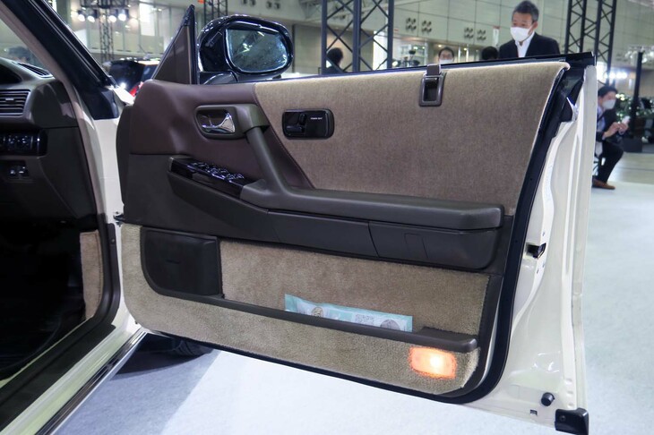 日産セドリックシーマ タイプIIリミテッド（1990年 FPY31型）