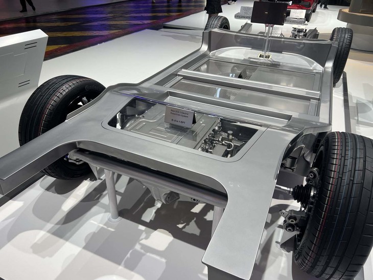 「e-Platform 3.0」採用車のリアアクスル周辺部