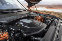 3リッターV6ターボディーゼルエンジンは258psと61.2kgmを生み出す。