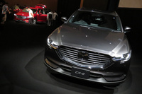 東京ミッドタウンで催された「CX-8」の発表会の様子。