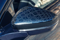 「DS 7クロスバック」にルーヴル美術館をモチーフにした特別仕様車が登場の画像