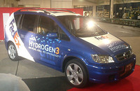 第53回：疑問解決！　なぜ「フェデックス」で“日本初商業使用の燃料　電池車”なのか？