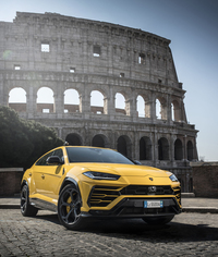 2018年春からデリバリーの始まった「ランボルギーニ・ウルス」。日本での価格は2574万円となっている。