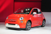 電気自動車の「フィアット500e」はアメリカで2013年春に発売の予定。