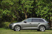 今回試乗した「Q7 3.0 TFSIクワトロ」のスリーサイズは5070×1970×1705mm。車重は2160kg。