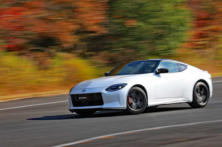 日産フェアレディZバージョンST NISMOパーツ装着車