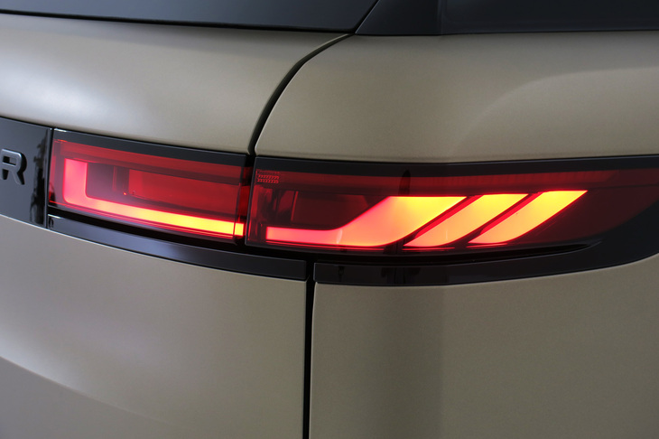 レンジローバー・スポーツSVエディションワン（テールランプ）