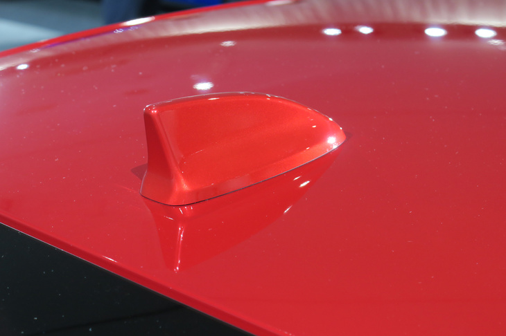 ホンダ・シビックLX（シャークフィンアンテナ）