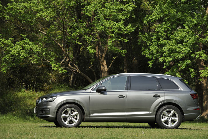 今回試乗した「Q7 3.0 TFSIクワトロ」のスリーサイズは5070×1970×1705mm。車重は2160kg。