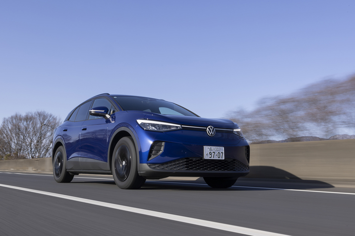 コンチネンタル「オールシーズン・コンタクト2」を「フォルクスワーゲンID.4ライト」に装着。雪上ドライブできる環境を求めて足を延ばす。