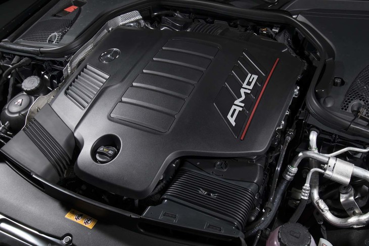 「AMG GT53」の直6エンジン。モーターアシストにより、高い効率性と力強い加速を実現する。