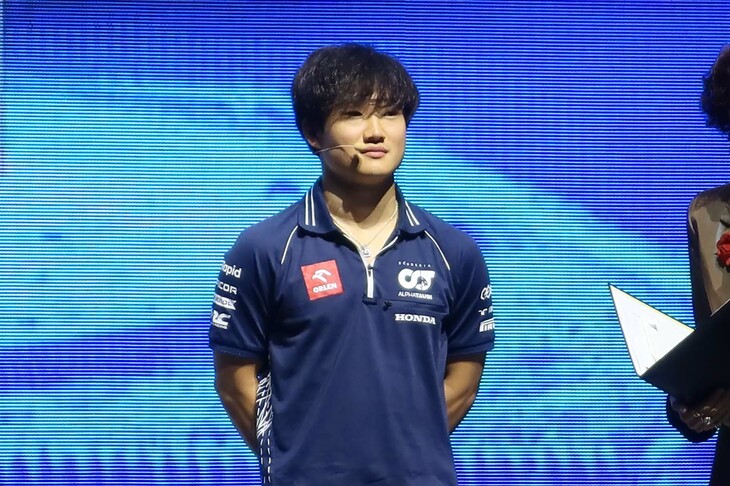 ポイントランキングトップのマックス・フェルスタッペン以上に、コメントのたびに拍手と歓声に包まれていた、アルファタウリ・ホンダRBPTの角田裕毅。ポイント獲得だけでなく、表彰台も目指したいと抱負を述べた。