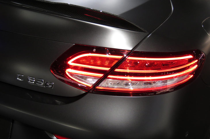 メルセデスAMG C63 Sクーペ（リアコンビランプ）
